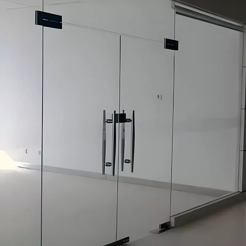 Paano Pinapaganda ng Glass Door ang Iyong Space?